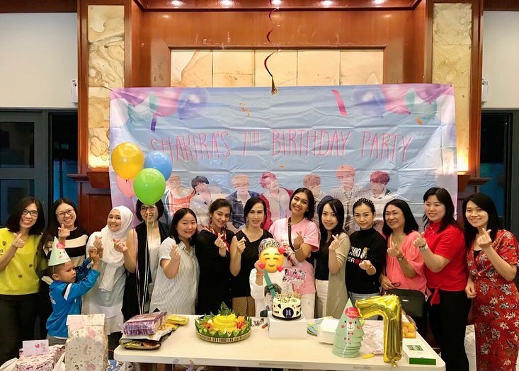 10 Momen seru ulang tahun ke-7 anak Denada, bertema BTS