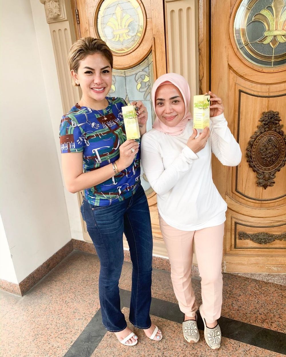 Kedekatan Muzdalifah dan 8 seleb cantik, pesonanya terpancar