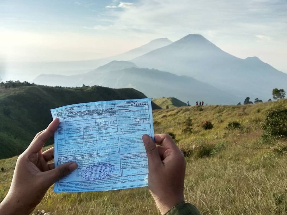 7 Curhat driver ojek online saat ditilang, ekspresinya kocak