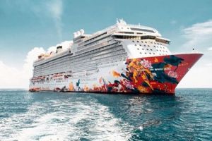 Wisata dengan kapal pesiar jadi tren di kalangan anak muda