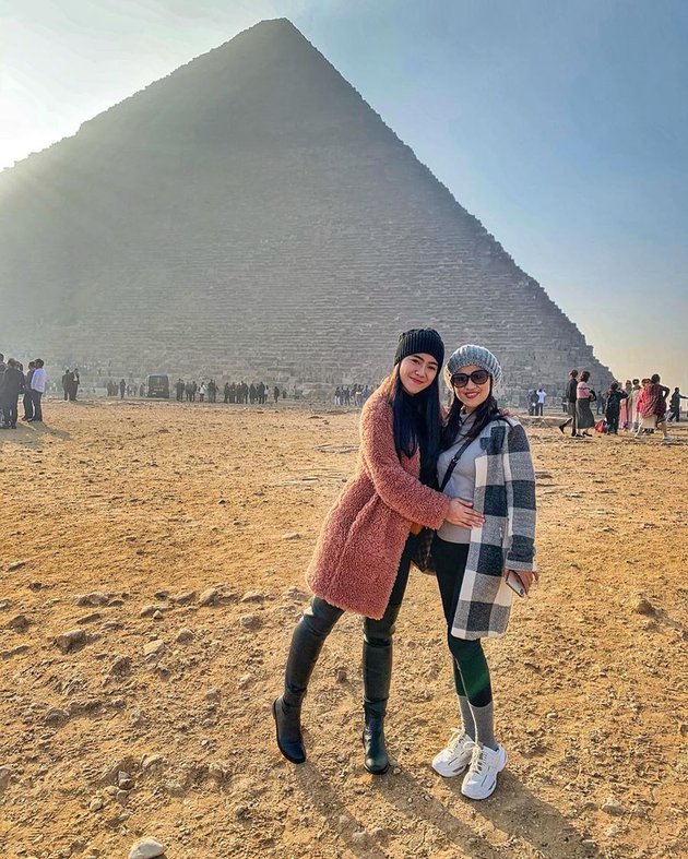 7 Potret liburan Felicya Angelista di Mesir, impian jadi nyata