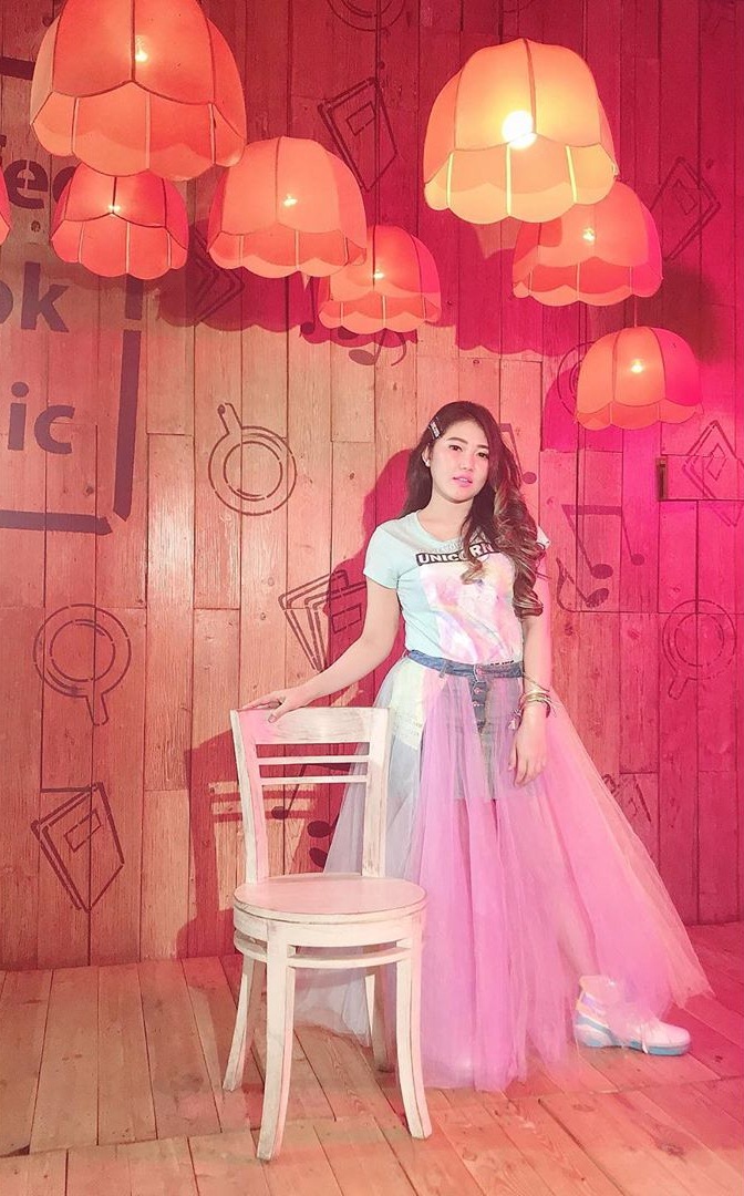 Gaya 8 pedangdut dandan ala artis Korea, Soimah mirip Park Bo-young