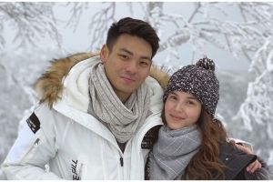 Momen 4 seleb rayakan Natal bareng pacar di luar negeri, romantis