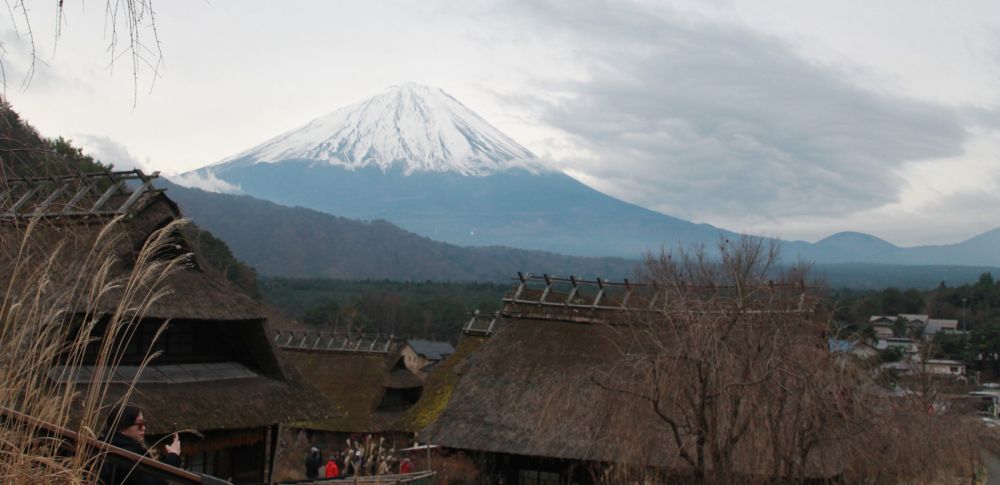 Menguak desa tradisional di kaki Gunung Fuji, ada misteri juga lho