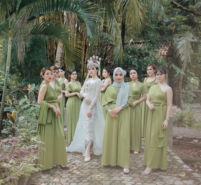 6 Momen nikahan Ryan mantan Zaskia Gotik, istrinya curi perhatian