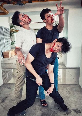 7 Aksi menyeramkan Rudy Ruach, host Garis Tangan yang viral