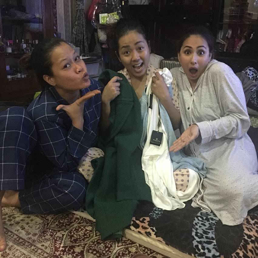 10 Potret kedekatan Soimah dan Okky Lukman, bak saudara