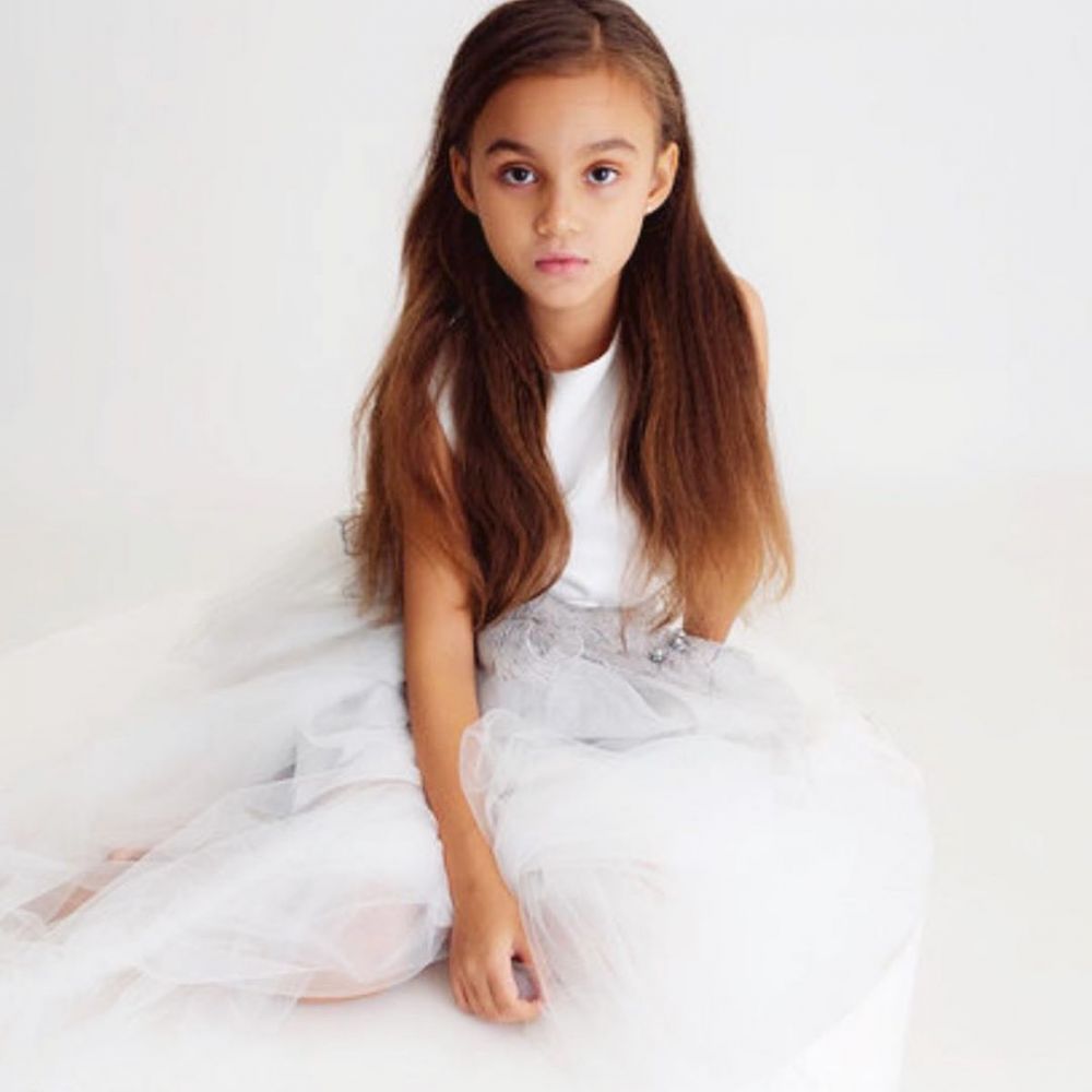 12 Gaya Chloe Lynch, putri Melaney Ricardo yang terjun dunia model