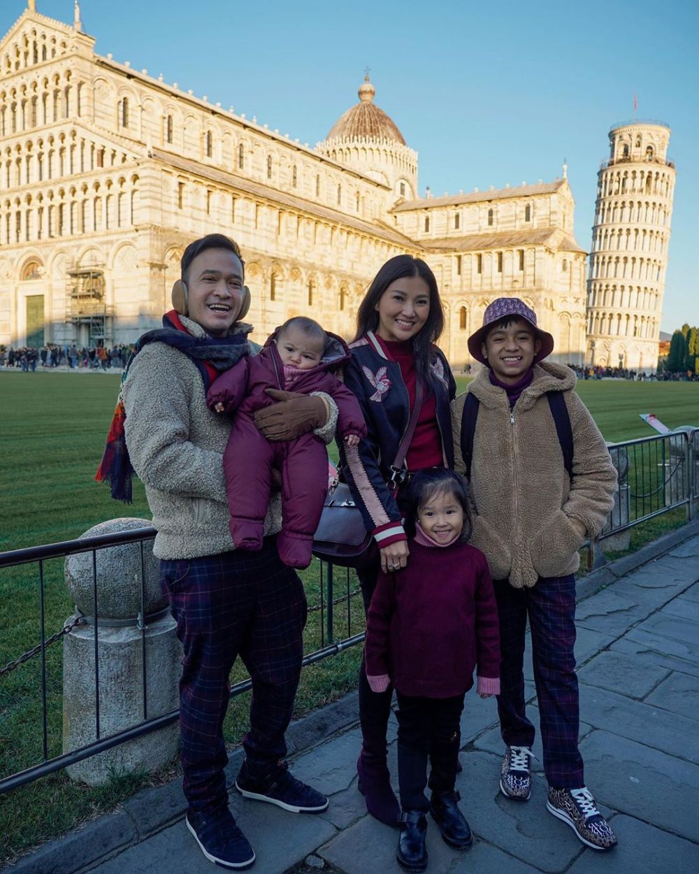 10 Potret seru liburan Ruben Onsu dan keluarga ke Italia