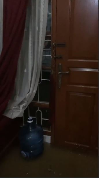 Terkena banjir, ini 8 potret kondisi rumah Evi Masamba
