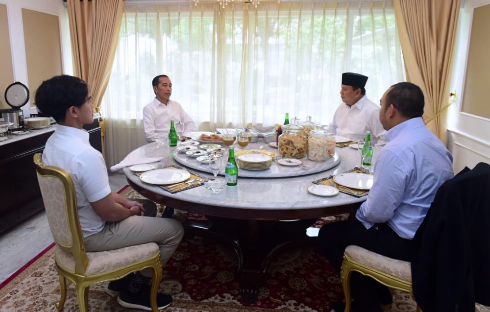 Tahun baru, ini 8 momen Jokowi dan Prabowo bertemu di Yogyakarta
