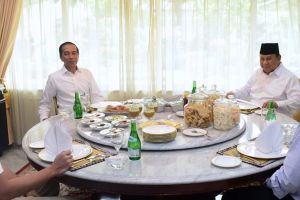 Tahun baru, ini 8 momen Jokowi dan Prabowo bertemu di Yogyakarta