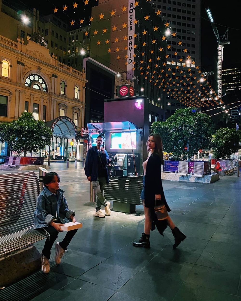 10 Potret liburan BCL sekeluarga di Melbourne, kompak & mewah