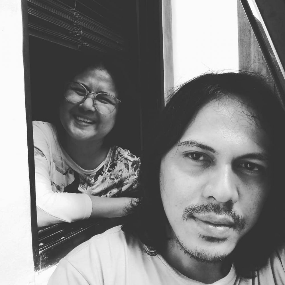 7 Potret kenangan suami dampingi Ria Irawan sampai akhir hayat