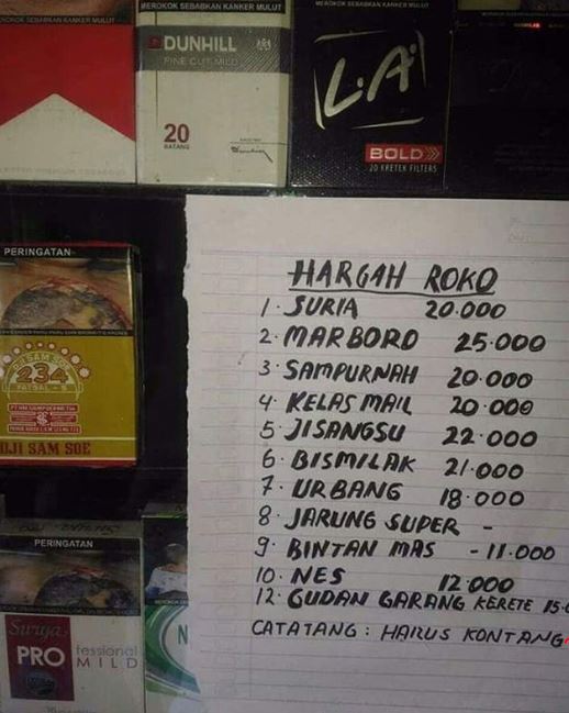 10 Tulisan harga dagangan ini absurd, bikin mikir dua kali