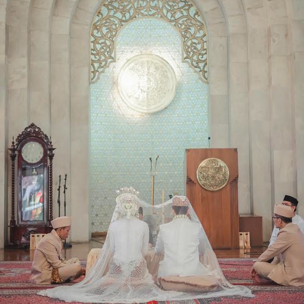 10 Momen pernikahan Thya Sethya, mantan gadis ring MMA yang hijrah