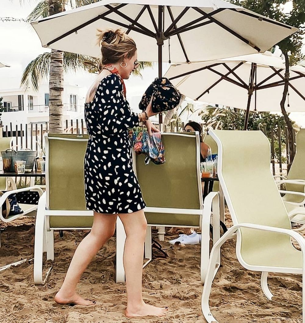 6 Potret terbaru Adele super kurus sedang liburan di Caribbean