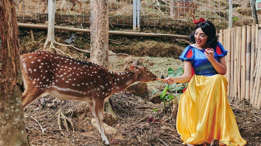 6 Potret Ashanty bergaya bak Princess Disney, pesonanya terpancar 
