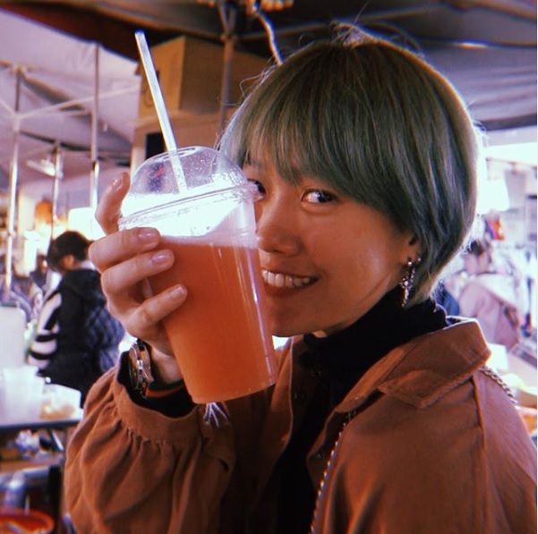 6 Fakta Ria SW, food vlogger yang punya gaya boyish keren