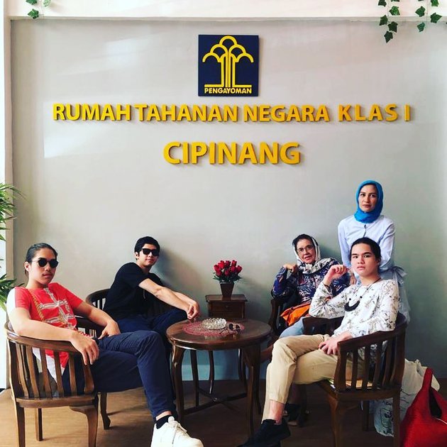 10 Potret Joyce Kohler, ibunda Ahmad Dhani yang berdarah Jerman