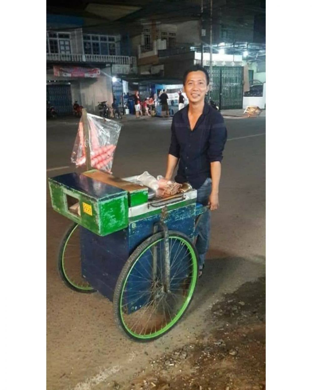 Viral penjual es tung tung mirip Donnie Yen bintang IP Man