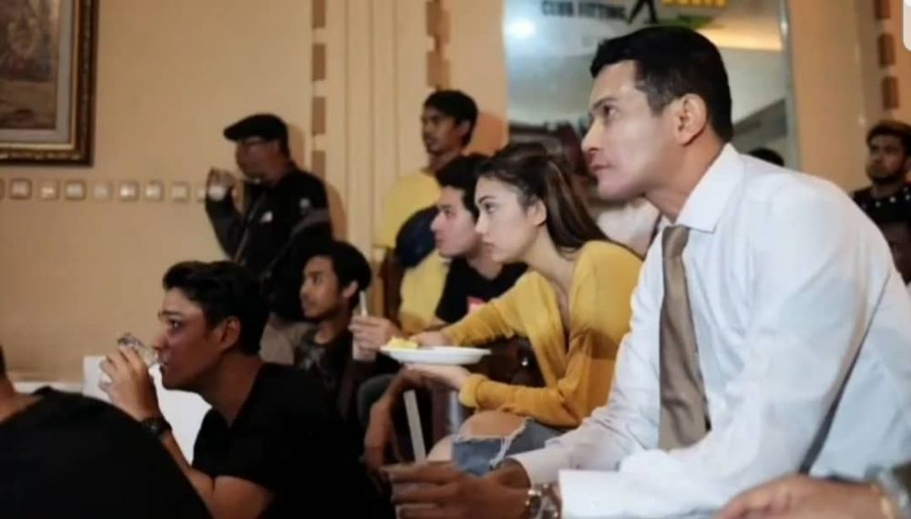 10 Potret kedekatan pemain Samudra Cinta di balik layar, kompak