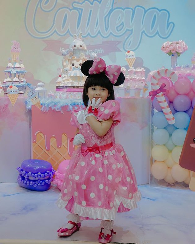 10 Foto perayaan ulang tahun Cattleya anak Ririn Ekawati, meriah