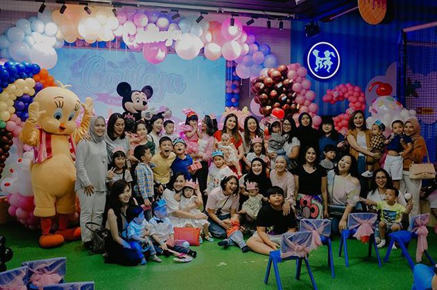 10 Foto perayaan ulang tahun Cattleya anak Ririn Ekawati, meriah