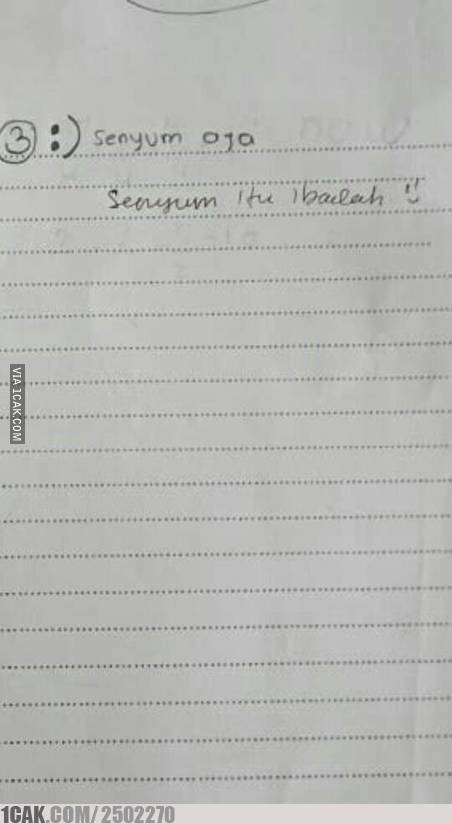 10 Momen guru kelewat kreatif mengajar di kelas, bikin nyengir