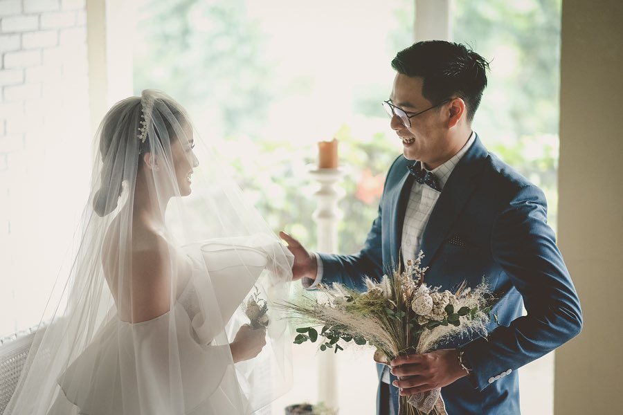 10 Momen nikah VJ Laissti mantan Baim Wong, parasnya manglingi