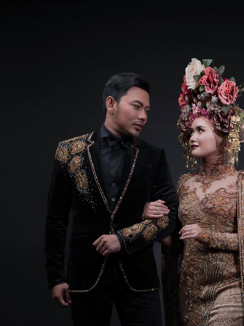 7 Gaya post-wedding Fikoh LIDA dan Fomal, so sweet