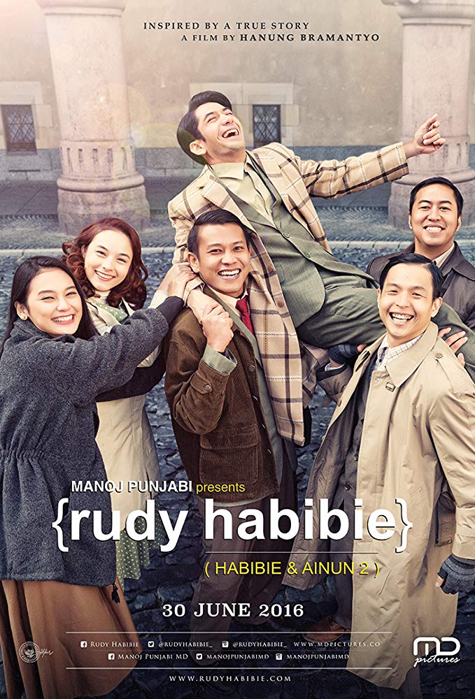 10 Film Indonesia dibintangi Reza Rahadian, terbaru Imperfect