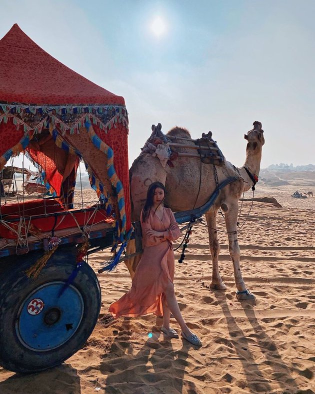 8 Potret liburan Febby Rastanty di India, memesona pakai kain sari