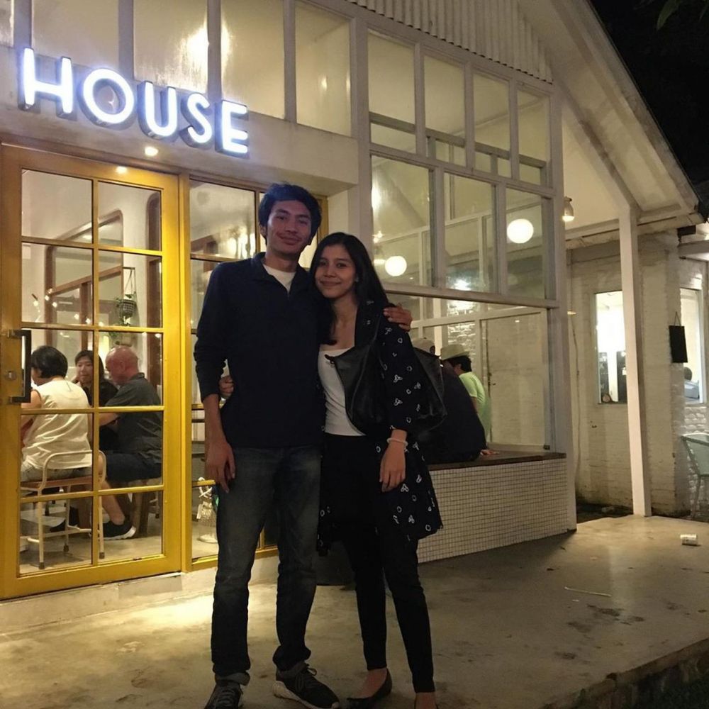 7 Potret mesra Irshadi Bagas, si Farel 'Heart Series' bareng pacar 