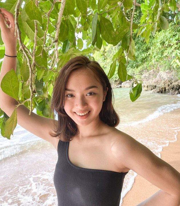 9 Pesona Nabila Rahman, putri Willy Dozan yang beranjak dewasa