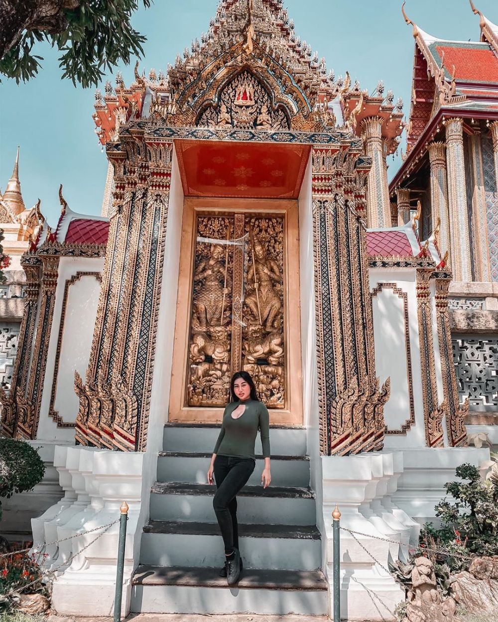 7 Gaya liburan Pamela Safitri di Thailand ini curi perhatian