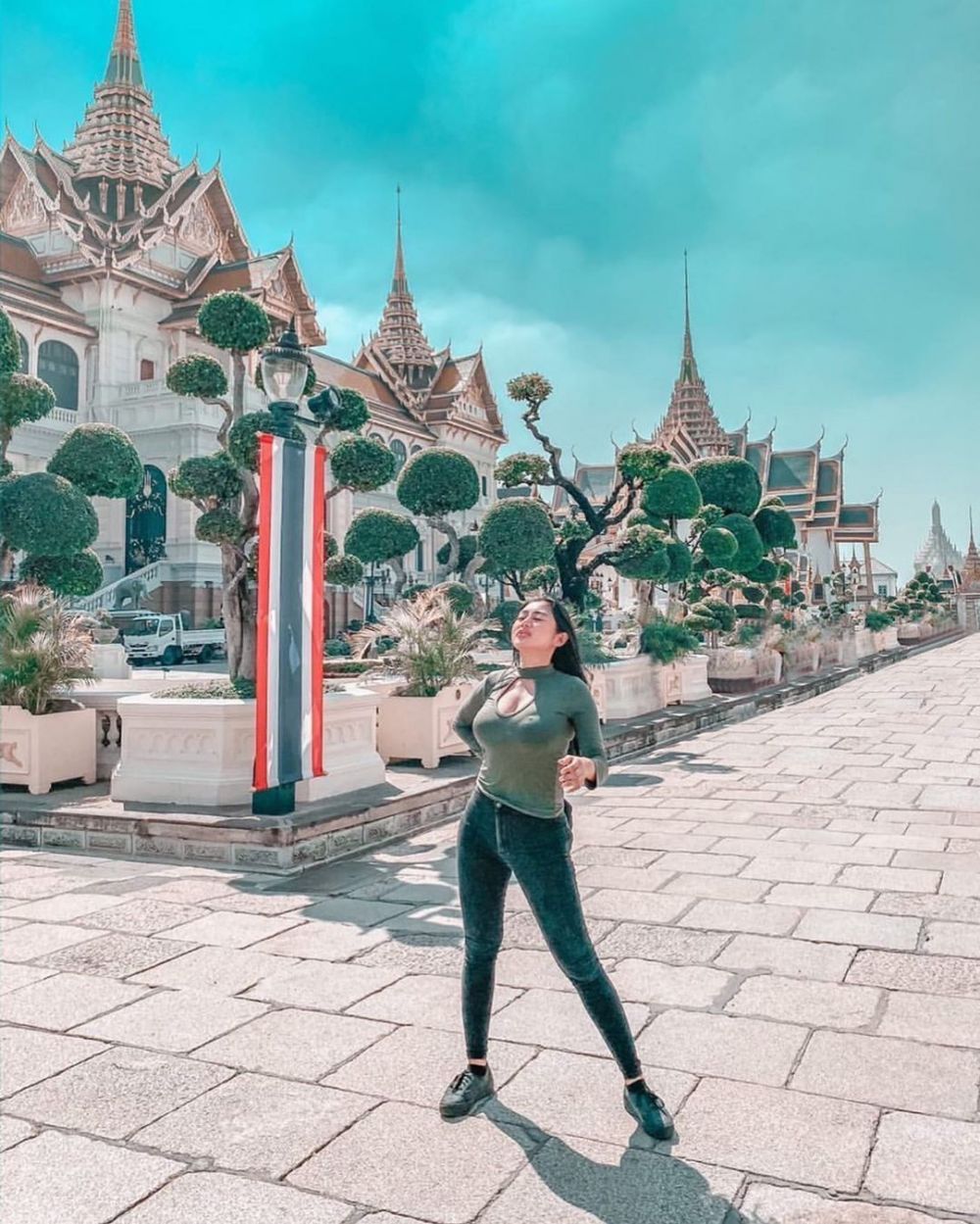 7 Gaya liburan Pamela Safitri di Thailand ini curi perhatian