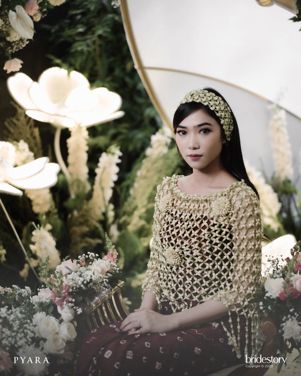 11 Gaya Isyana Sarasvati di rangkaian pranikah hingga akad, memesona
