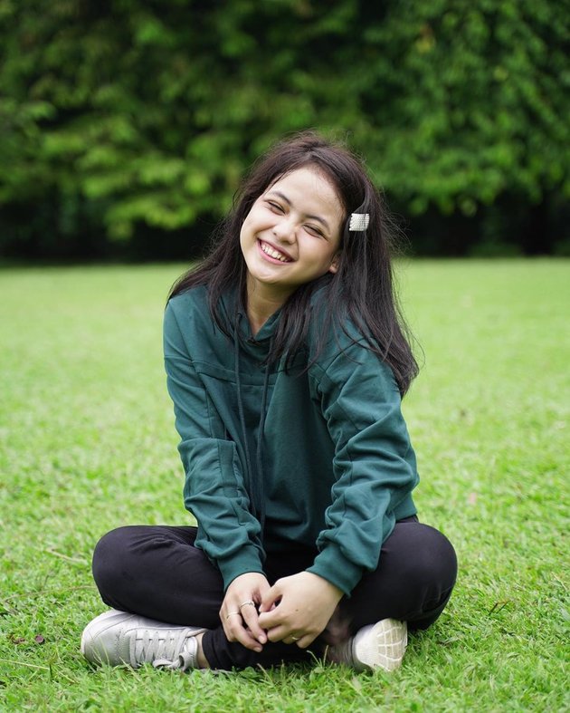 8 Pedangdut cantik ini bikin gemas dengan pipi tembemnya