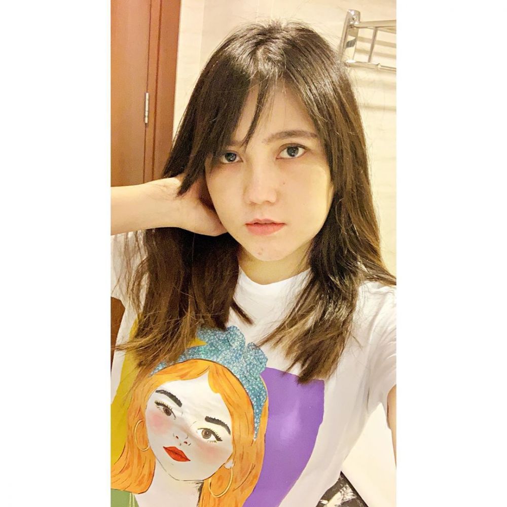 8 Pedangdut cantik ini bikin gemas dengan pipi tembemnya
