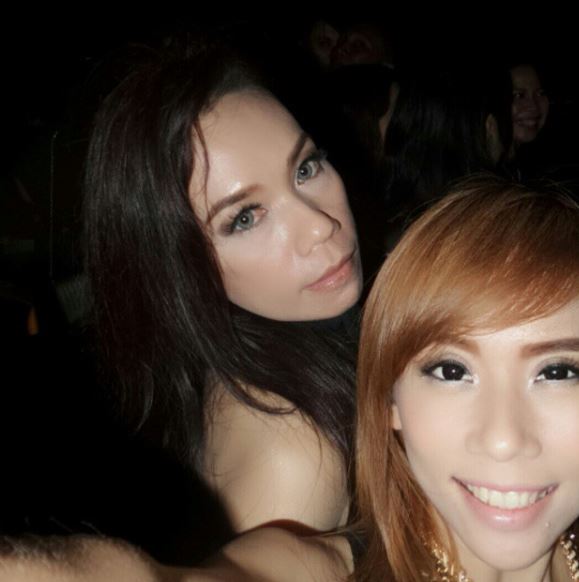 8 Momen kebersamaan Cherly Juno dan ibu, bak kakak adik