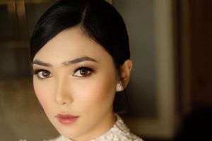 Jadi MUA resepsi Isyana Sarasvati, Bubah Alfian mengaku minder