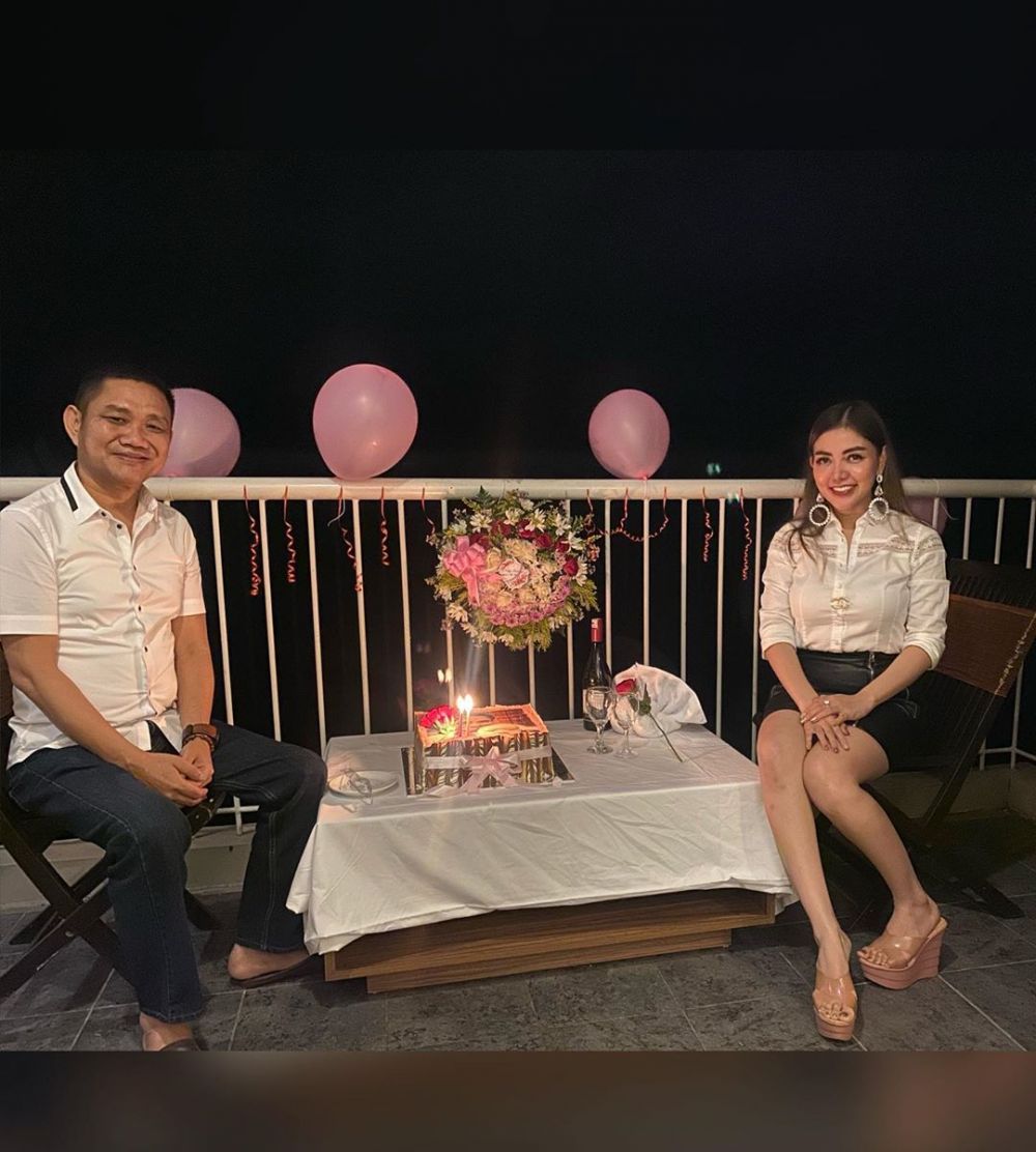 10 Momen kejutan ultah Bella Shofie ke-28, kuenya curi perhatian