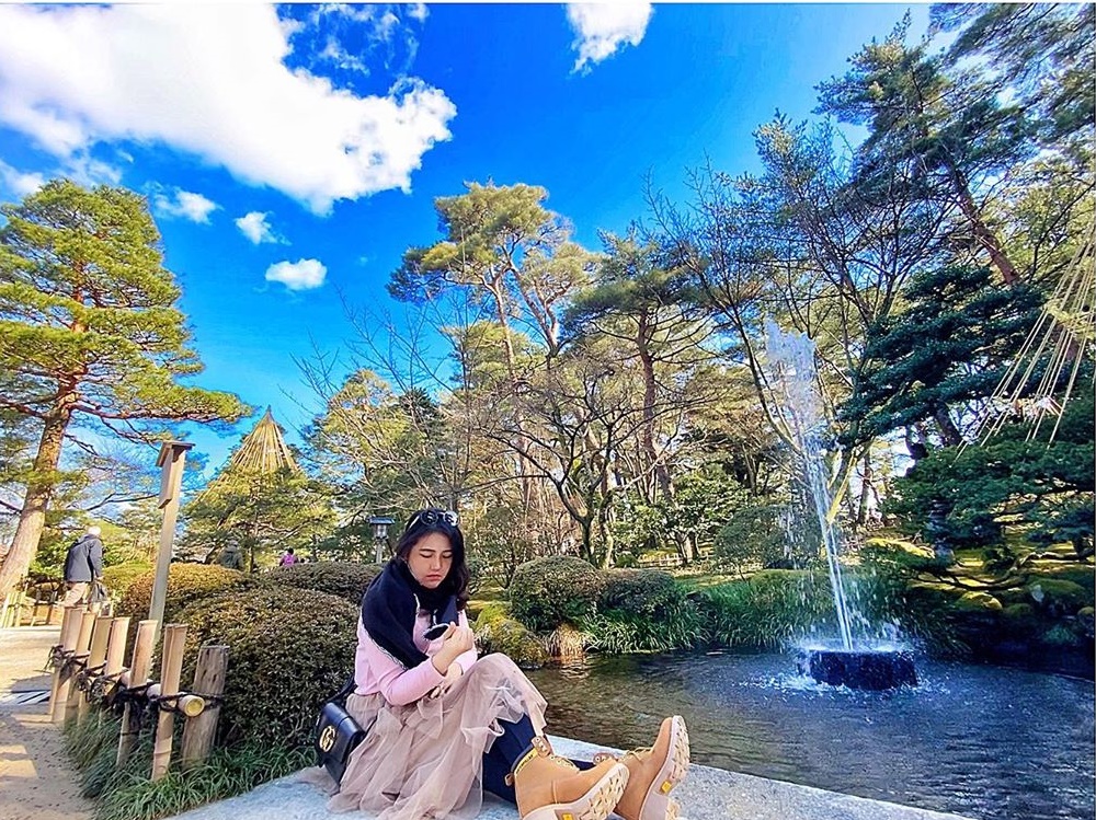 10 Momen liburan Via Vallen ke Jepang, fotonya dikira editan