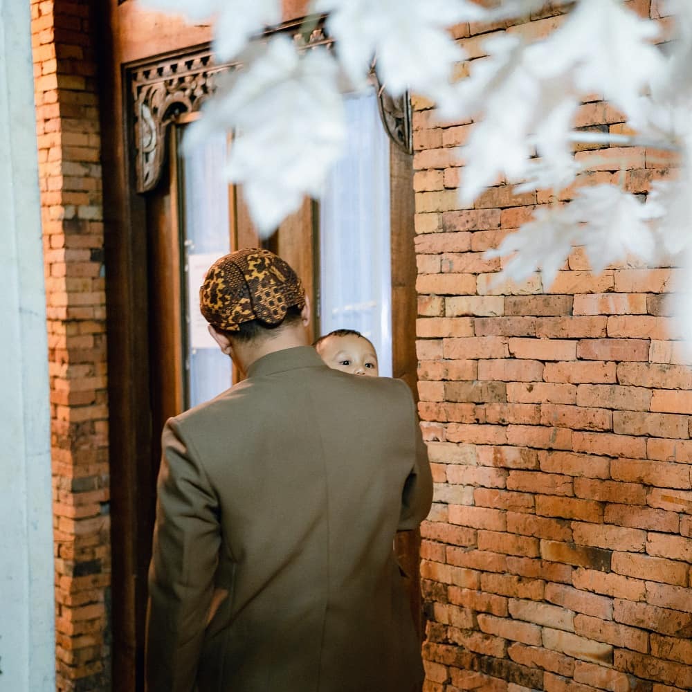 10 Momen Tedak Siten anak Fitri Ayu 'Yuli TOP', mewah bak resepsi