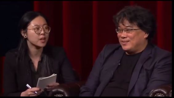 10 Potret Sharon Choi, translator curi perhatian Oscar 2020