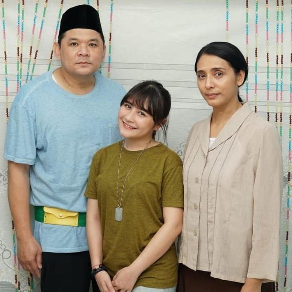 10 Potret kompak di balik layar pemain Get Merried Series