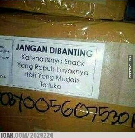 10 Larangan di tempat umum ini endingnya bikin baper