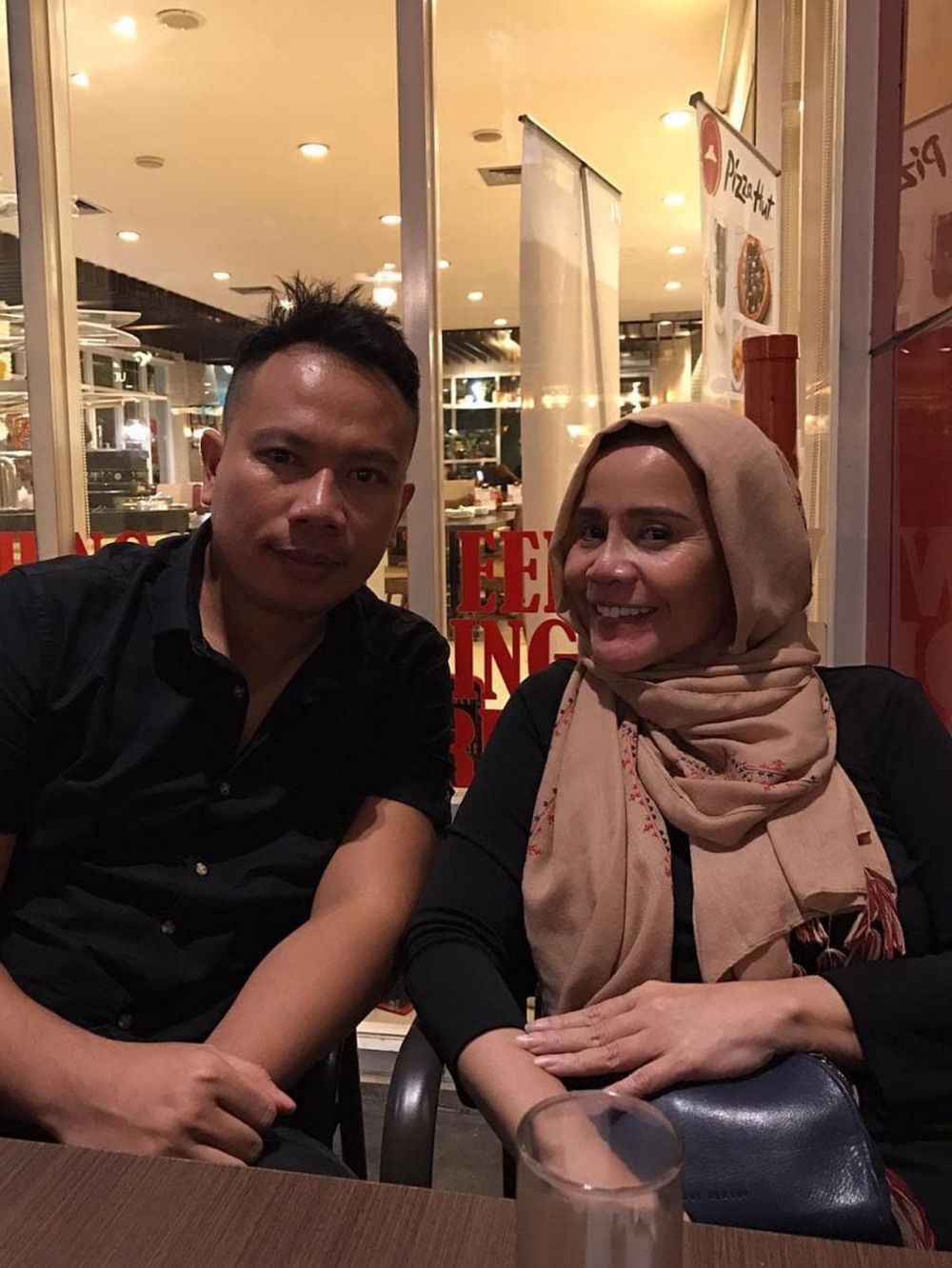 6 Potret ibunda Vicky Prasetyo, sebentar lagi jadi istri bule Turki