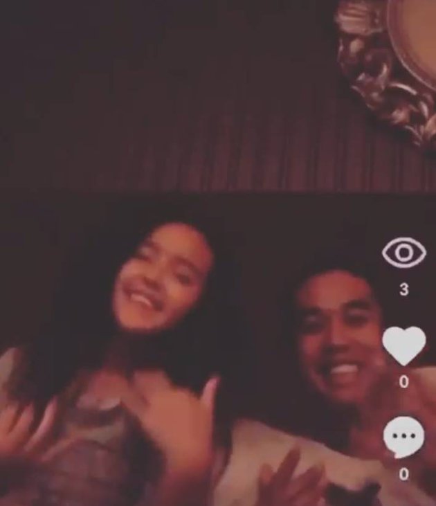 8 Momen Ardi Bakrie momong anak, bukti ayah idaman 